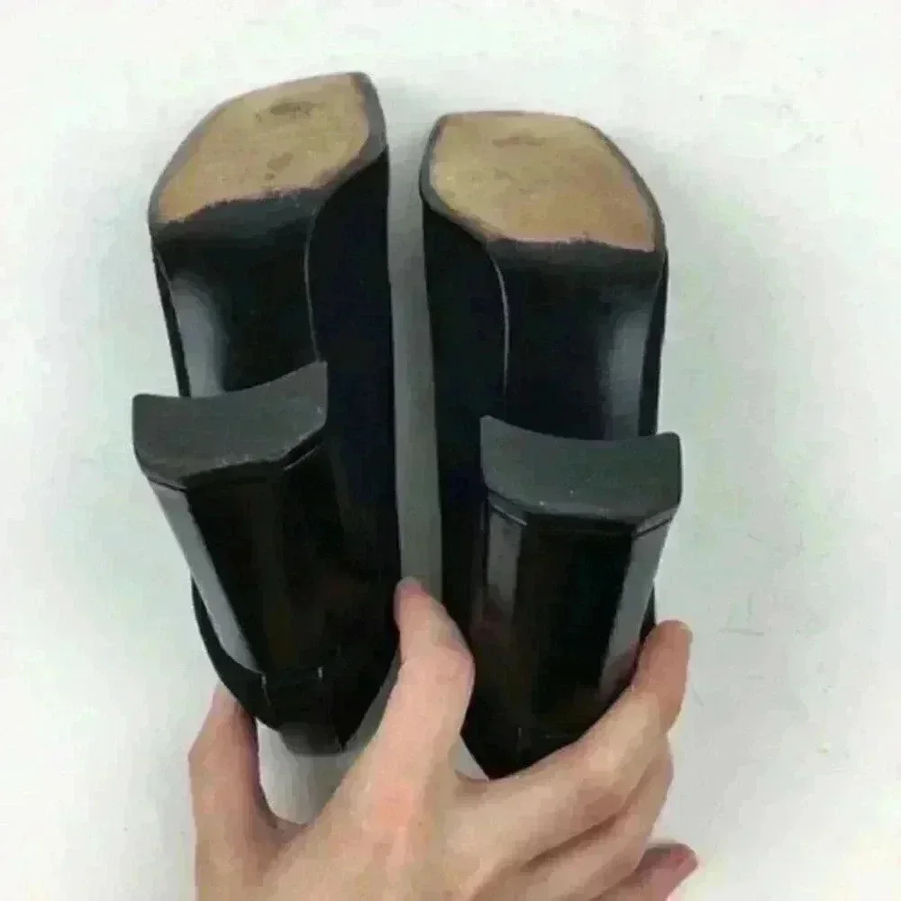 Stuart Weitzman stuart weitzman